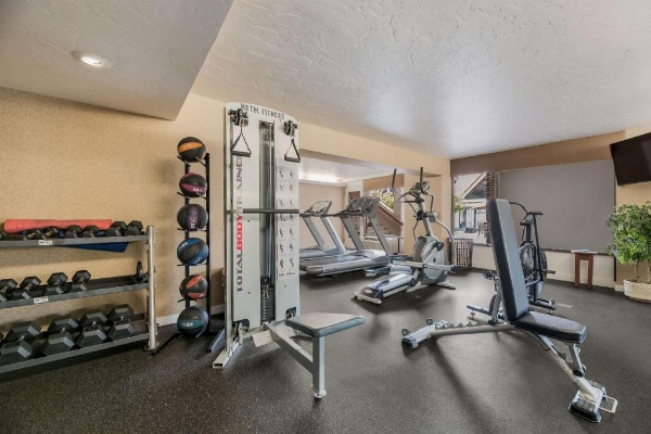 Best Western Town And Country Inn image 10