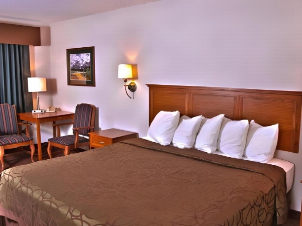 Best Western Town And Country Inn image 14