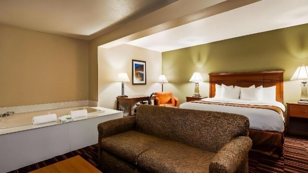Best Western Town And Country Inn image 21