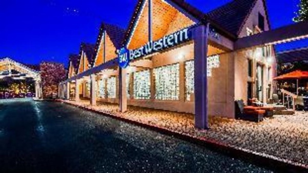 Best Western Town And Country Inn image 25